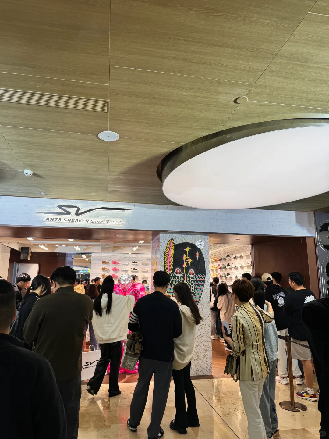 不懂就问…德基今天是有什么活动吗