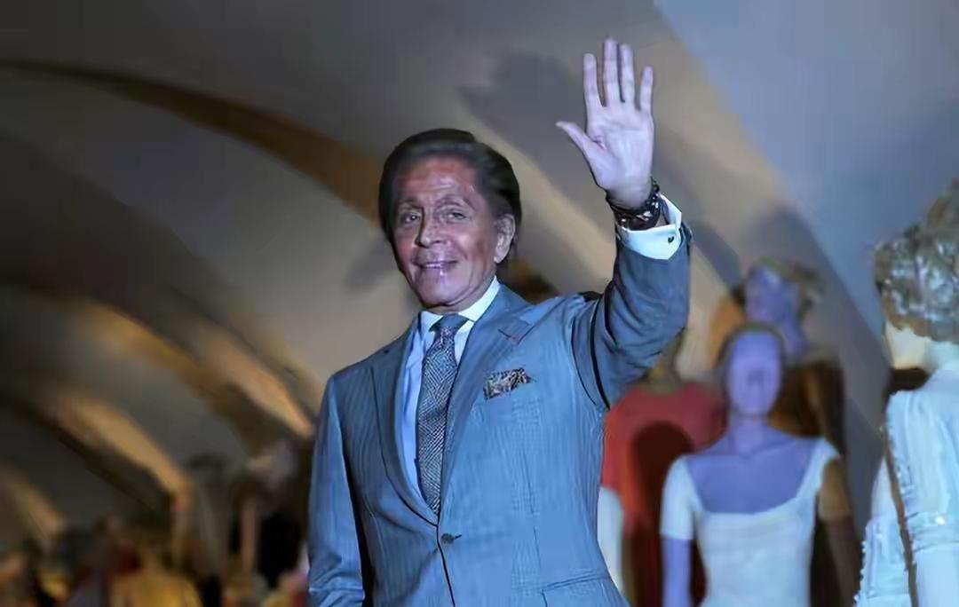 华伦天奴创始人瓦伦蒂诺去世我们穿的服装还需要设计吗，这不都是按部就班的事情。所谓