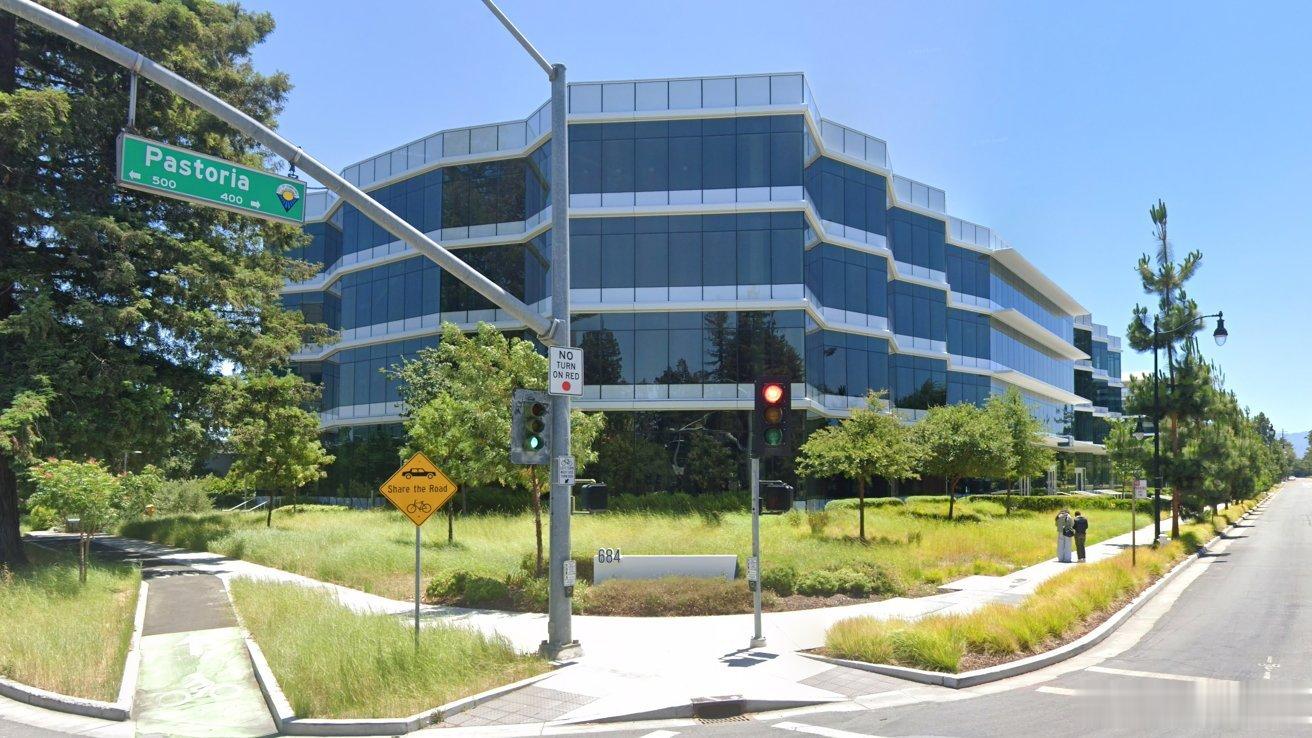 Apple这类大型企业扩充不动产储备有着切身需求，用以承载各类研发项目落地。过去