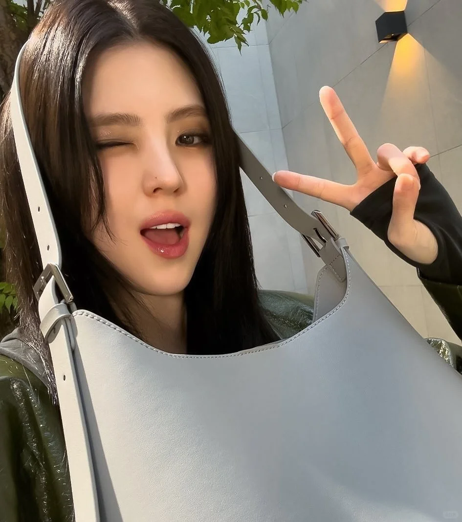 韩素希