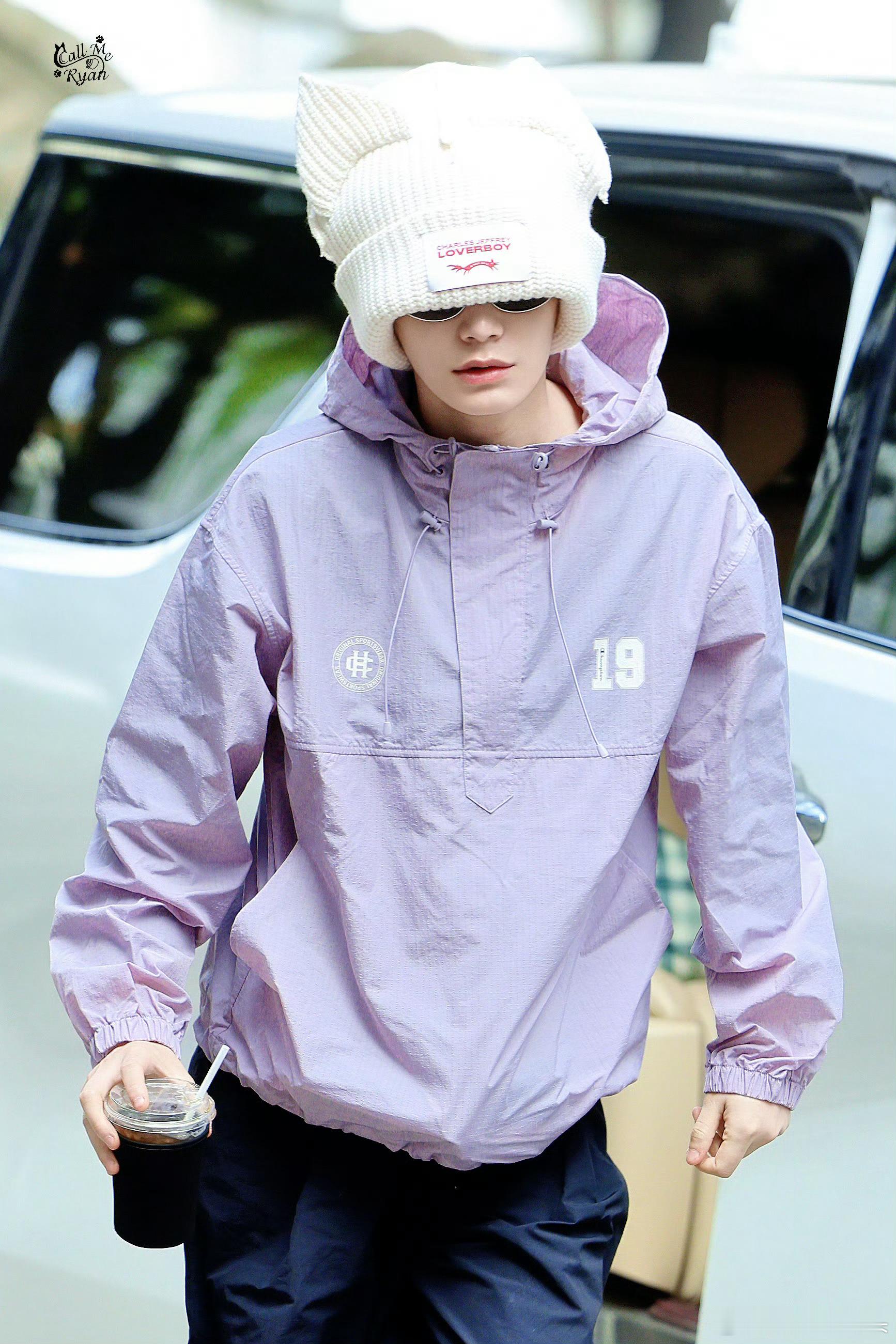 丁禹兮你到底有多少帽子啊！进组司宫令以来，每天上班都是不同的帽子