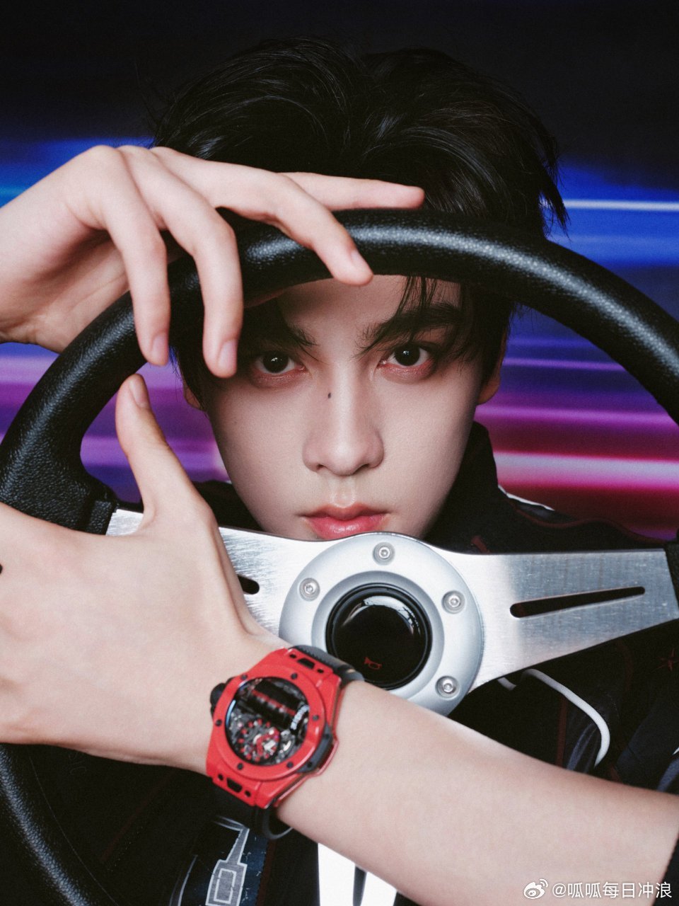 田栩宁F1活动登世趋，海外影响力🈶 