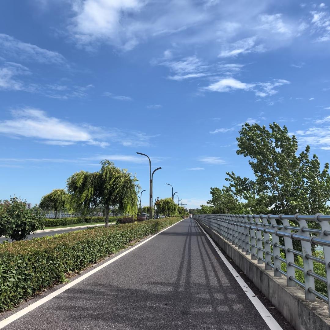 老教师一句话戳破教育真相：把最差学生凑成班，让最牛老师去带，结果会怎样？答案大概