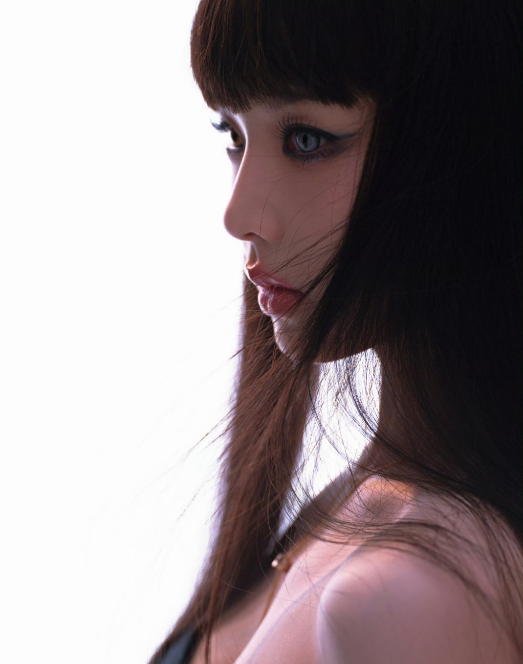 啊啊啊宝宝美疯啦！最近天气怎么样！期待张淼怡 齐刘海回归啦 ​​​