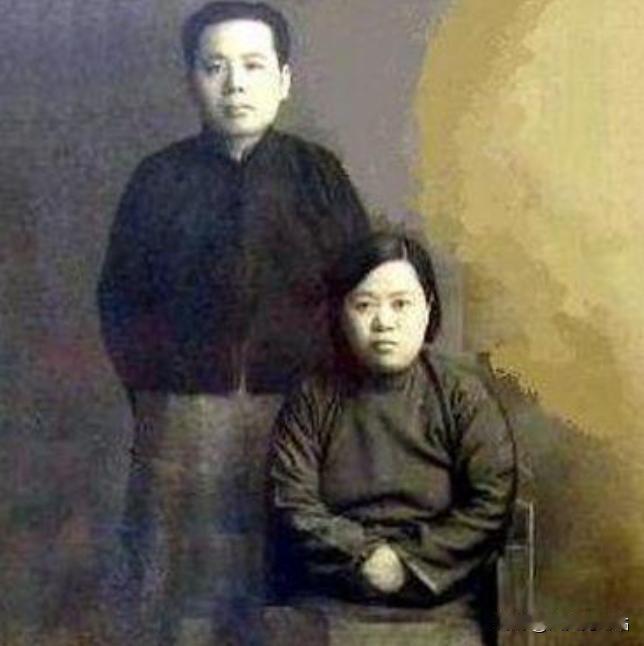 1914年，作家张恨水迎娶了一位女子，他并不爱她，甚至嫌她丑陋，却也和她同床共枕