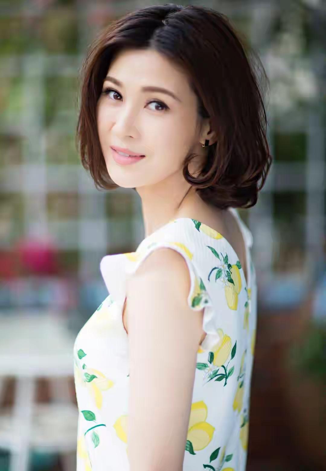 童蕾
素颜
写真