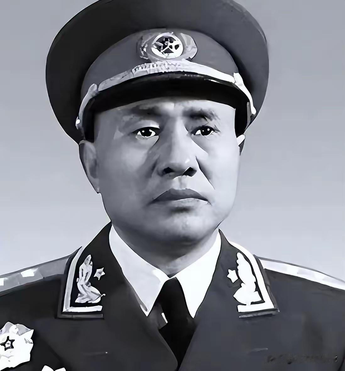 1955年中南海授衔，胡奇才明明长期做副职，为何依旧被授予开国中将？四野老兵心里