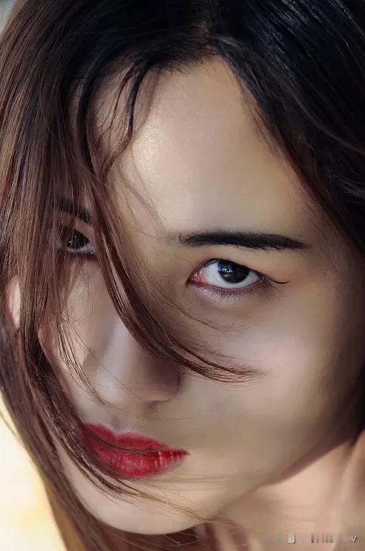 什么样的男人才挣到大钱? 什么样的男人才挣到大钱？我觉得有两类特质很关键。
一类