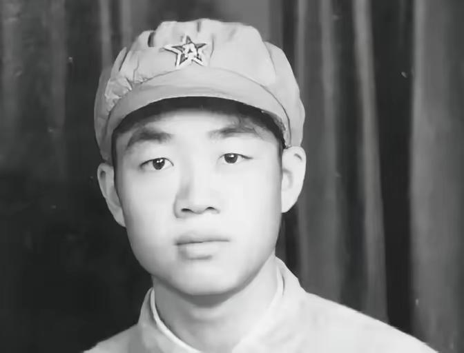 15岁新兵私自开炮，闯下大祸却立奇功，真实抗美援朝往事太震撼
 
1951年，一