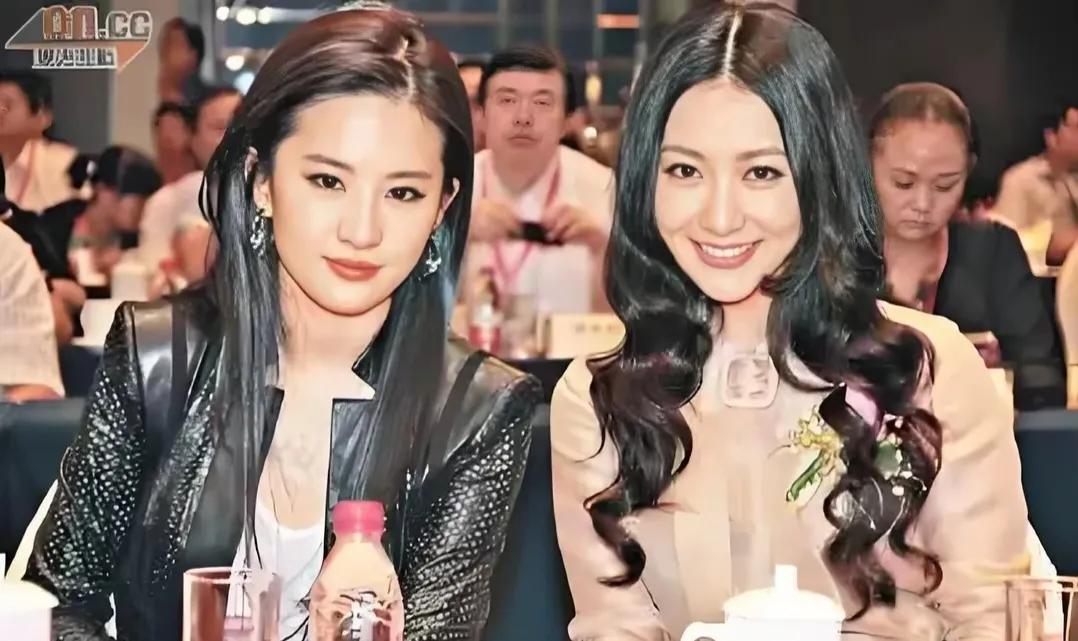 论内娱女星的颜值段位，白冰的颜值和她的人气成反比。

刘亦菲和白冰，你们觉得谁更