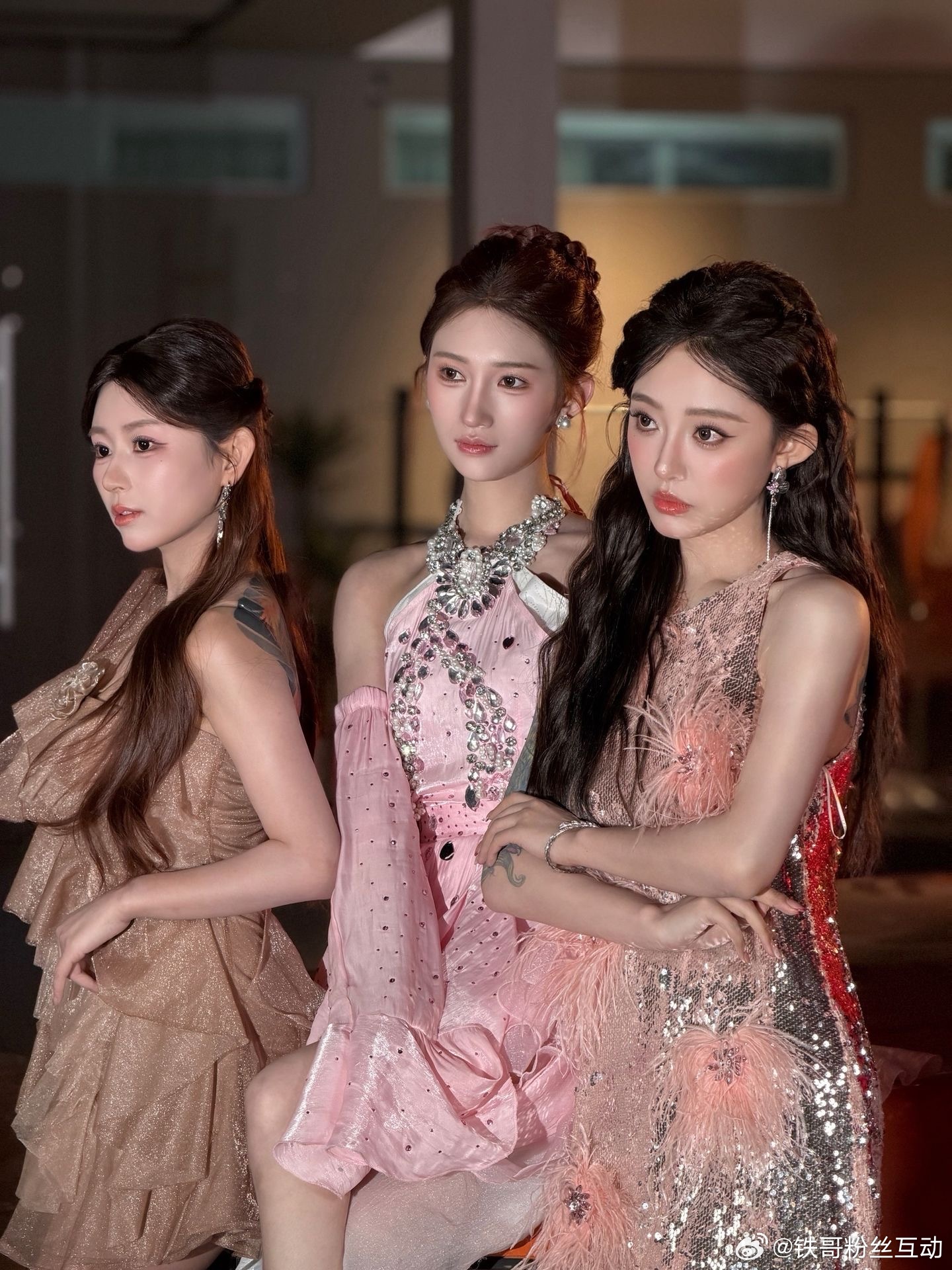 娜美穿上高跟鞋，大长腿也挺美呀