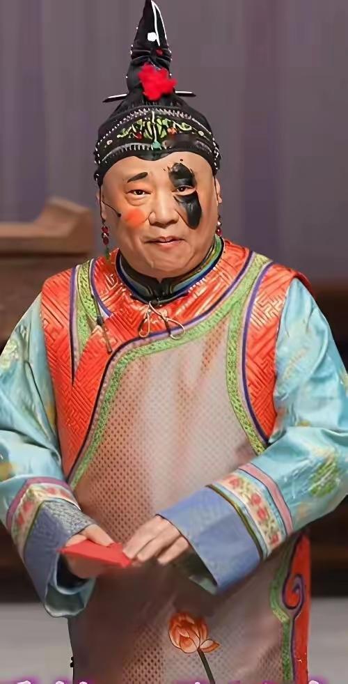 嬉笑怒骂，
艺术人生。