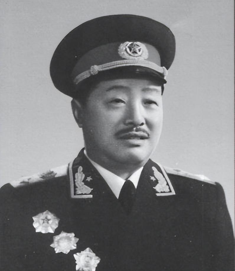 上世纪五六十年代中国人均寿命增长25岁，为何这期间贺龙的作用最为突出？
1952