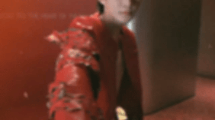 张集骏你怎么私藏物料这条物料里张集骏拍了好多自拍，怎么不发出来给大家看看？202