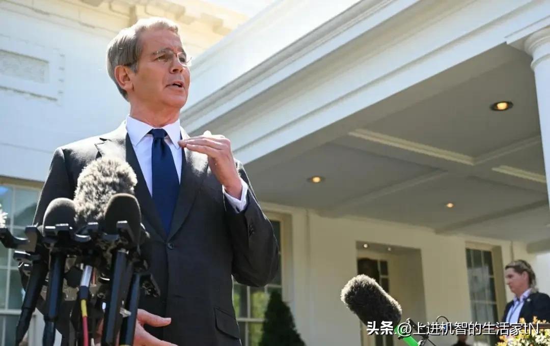 贝森特应该是特朗普政府中最了解中国实力的内阁要员。去年，贝森特在接受媒体采访时说