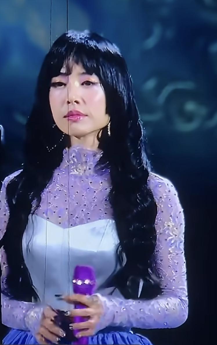蔡依林演唱会请来了林俊杰，谁的青春回来了！
只是蔡依林这发型，差点认不出来，这还