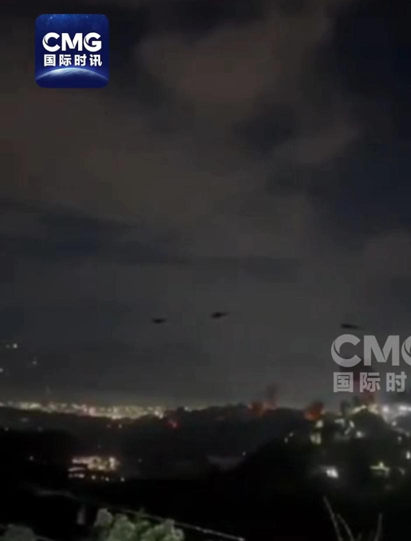 诡异啊，直升机直接开到委内瑞拉首都去了，你的防空武器呢？空军战斗机呢？空军战斗机