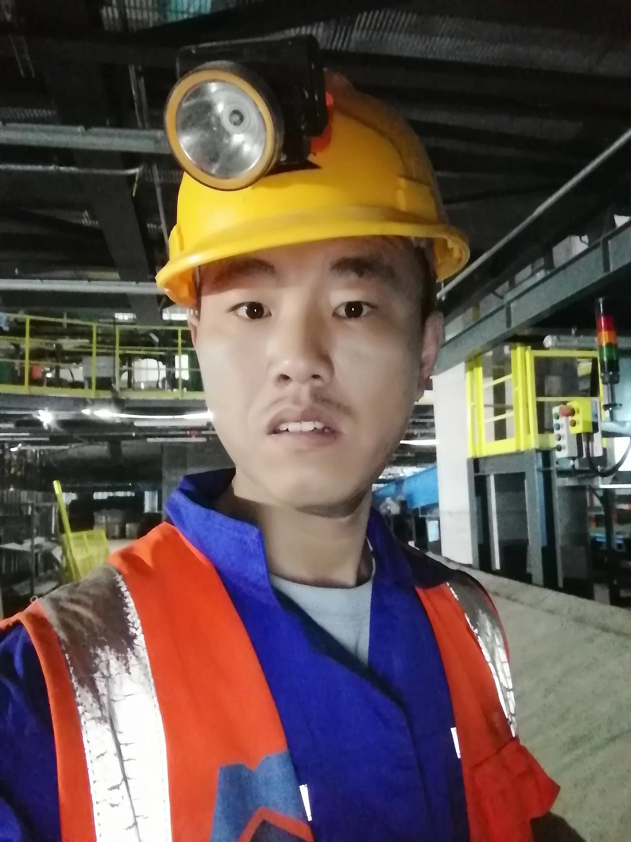 大家好，我是水电工星仔，国庆中秋双节假期定了，休息一天，其实休息不休息这事也不是