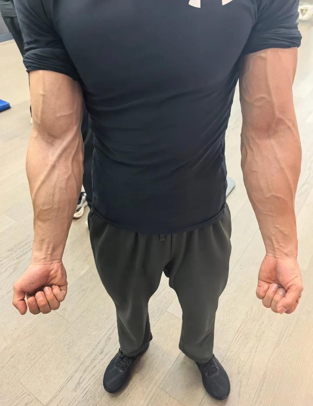 这小臂什么水平