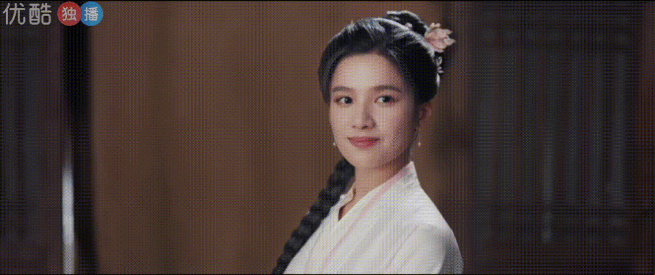#张婧仪缩水VS张婧仪膨胀#惜花芷又出神级转场[允悲]惜花芷里的转场让张婧仪变大