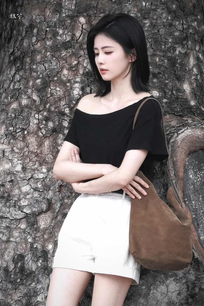 白鹿王韵娜七夕快乐白鹿王韵娜七夕节快乐韵娜学姐，七夕节快乐～ 