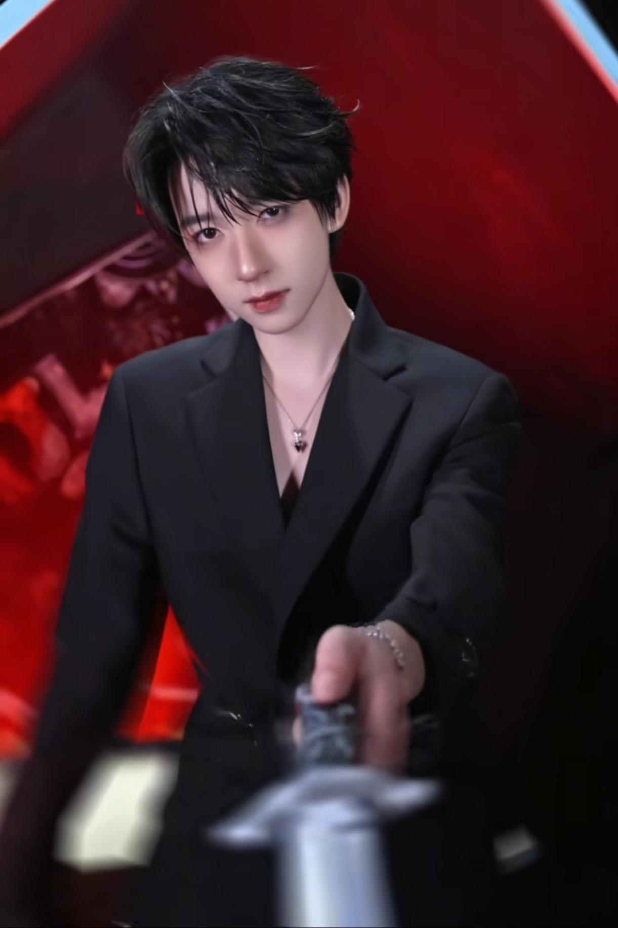 女王要来亲手夺走心脏🥵 