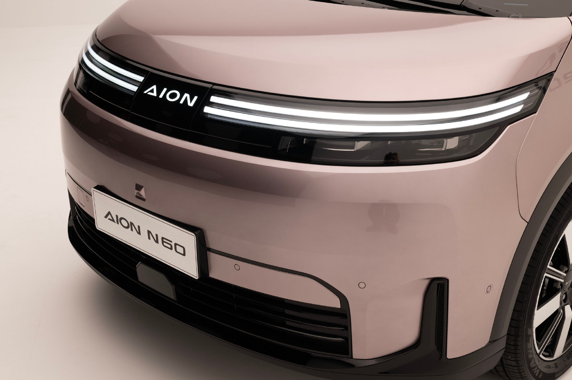 什么是真正的科技普惠？这场预售发布会给出了最好的答案。过去几年，我们看惯了“高配