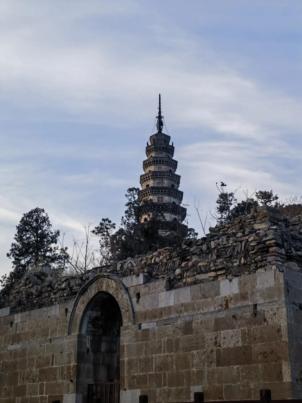 发一张图证明你来过济南济南灵岩寺