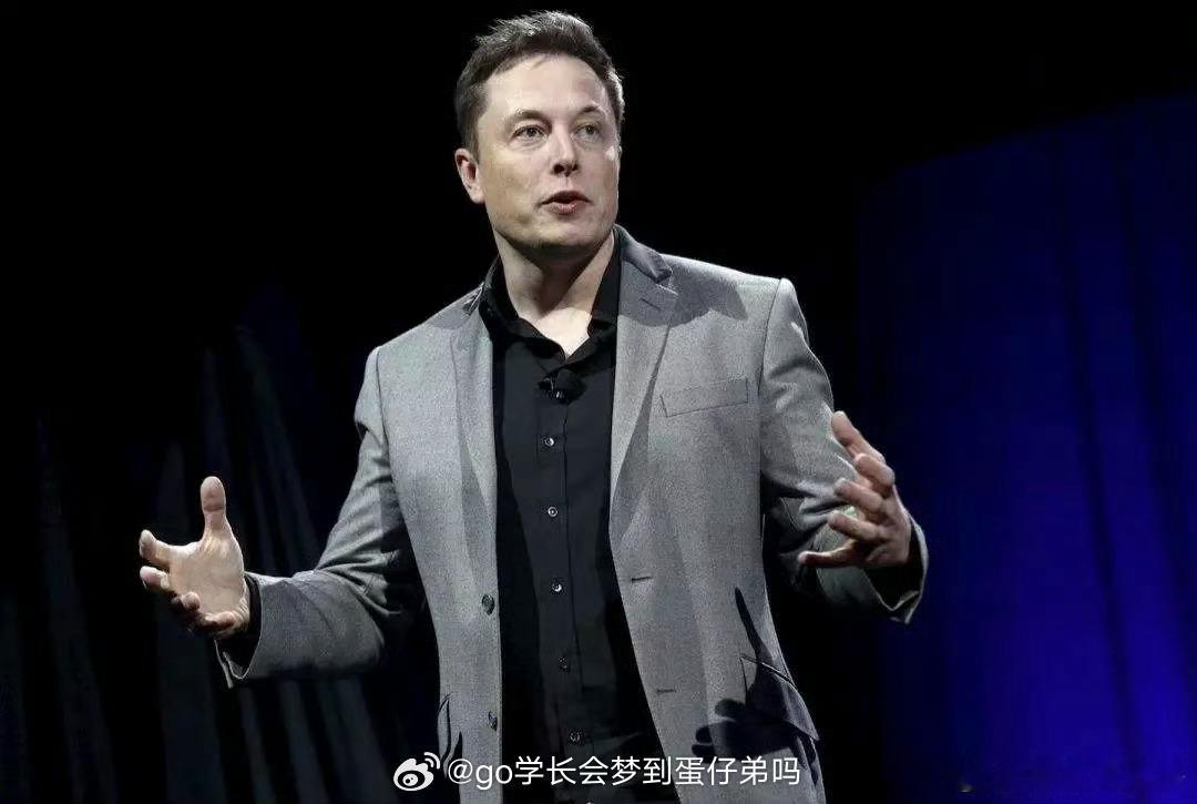 马斯克预警AI电力缺口AI迅猛发展，正催生前所未有的用电需求，全球电网亟待扩建升