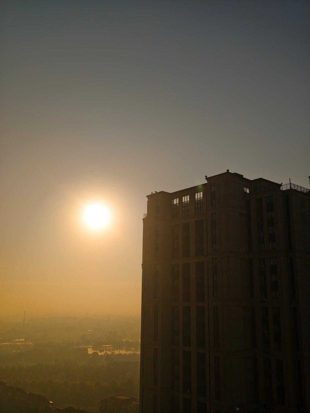 早，晴空万里 ​​​