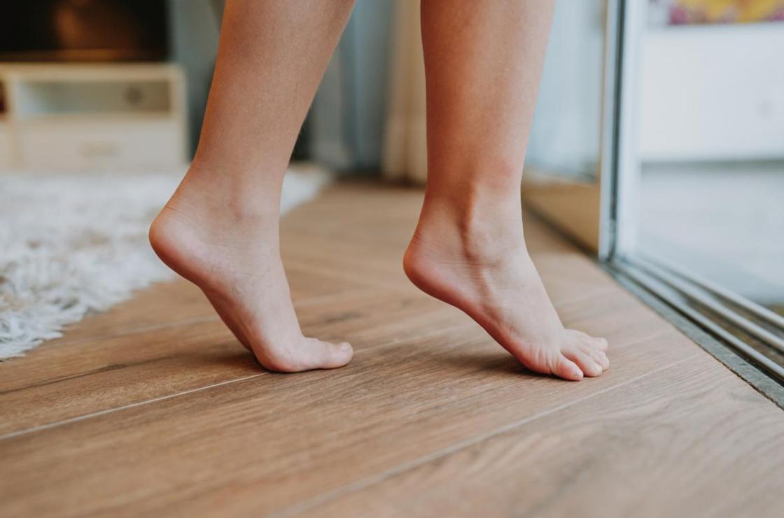 研究发现：每天坚持踮脚的脑梗患者，不用多久，或有3大好处

不少人以为脑梗康复就