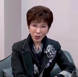 大陆开始“选人”了？很多人还在看，国民党下一届主席会是谁，但从大陆邀请洪秀柱参加