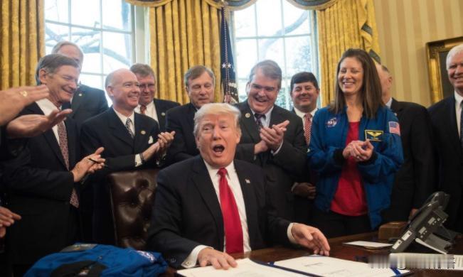 为何近期中国没有对特朗普过多指责？原来是中国铭记了拿破仑的一句名言！
 
你是否