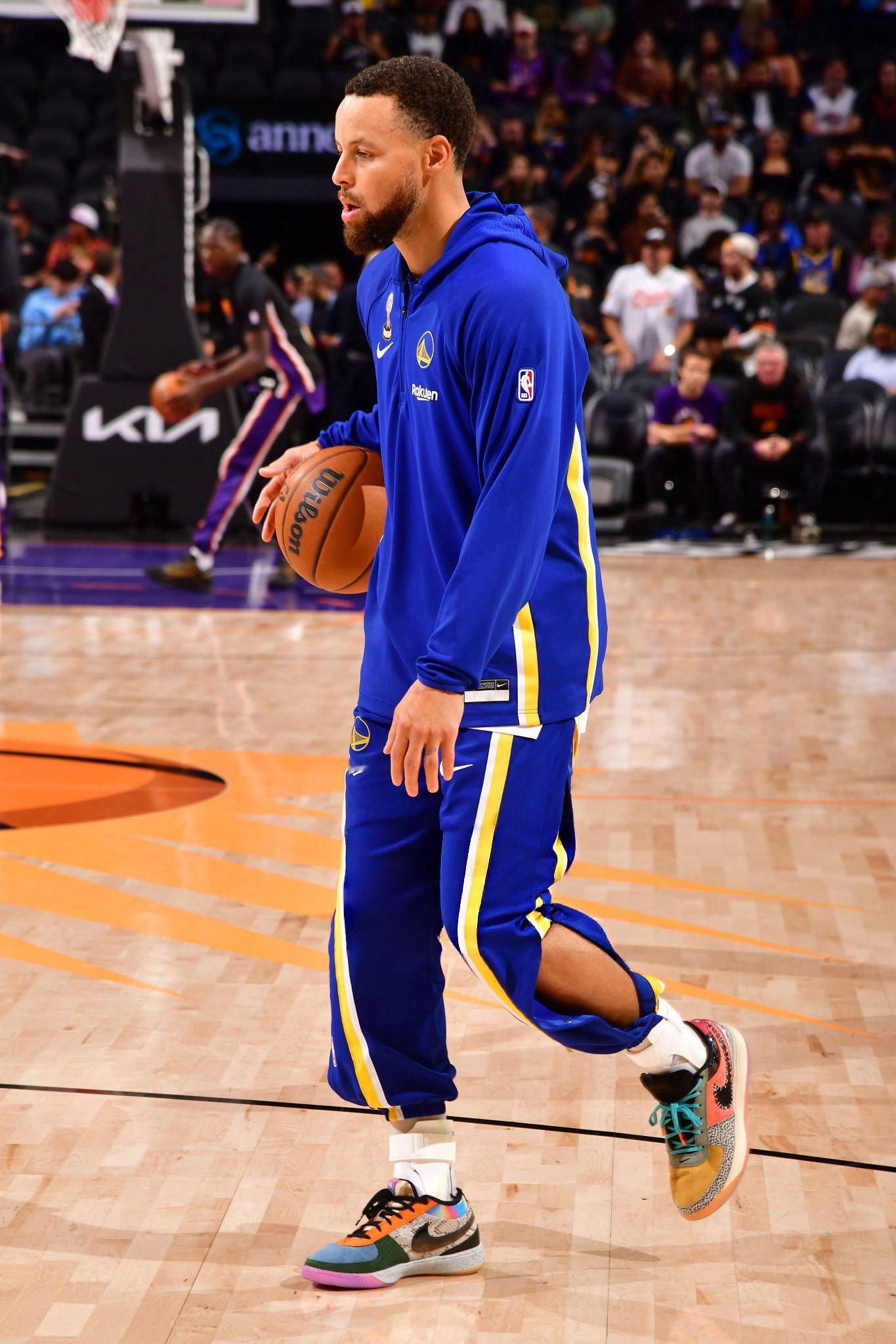 库男神上脚Nike Book 1 "What The"勇士vs太阳超话创作官