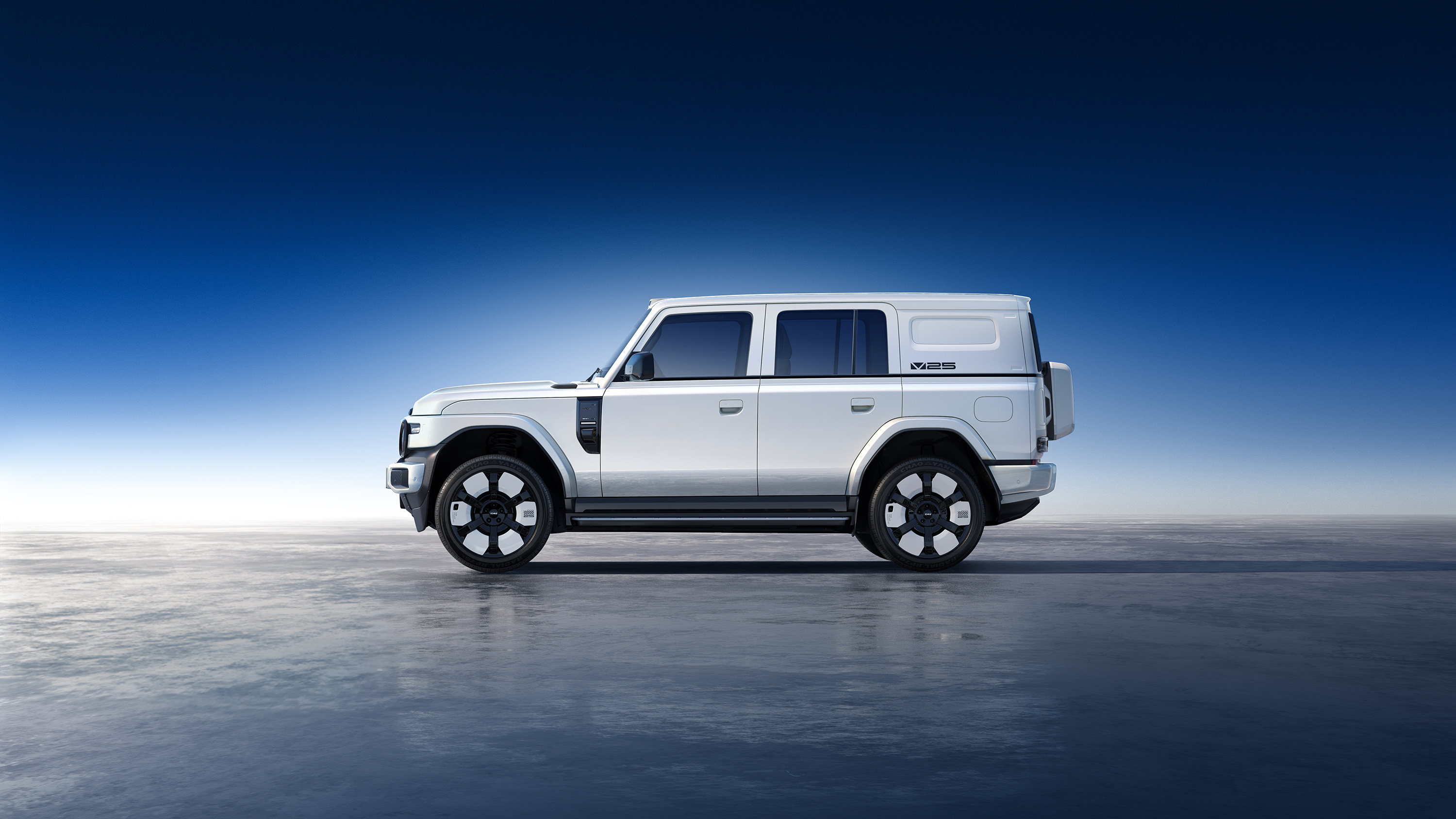 来一组iCAR V25的官方美图这家伙定位是15万级SUV9月下旬到店，10月份