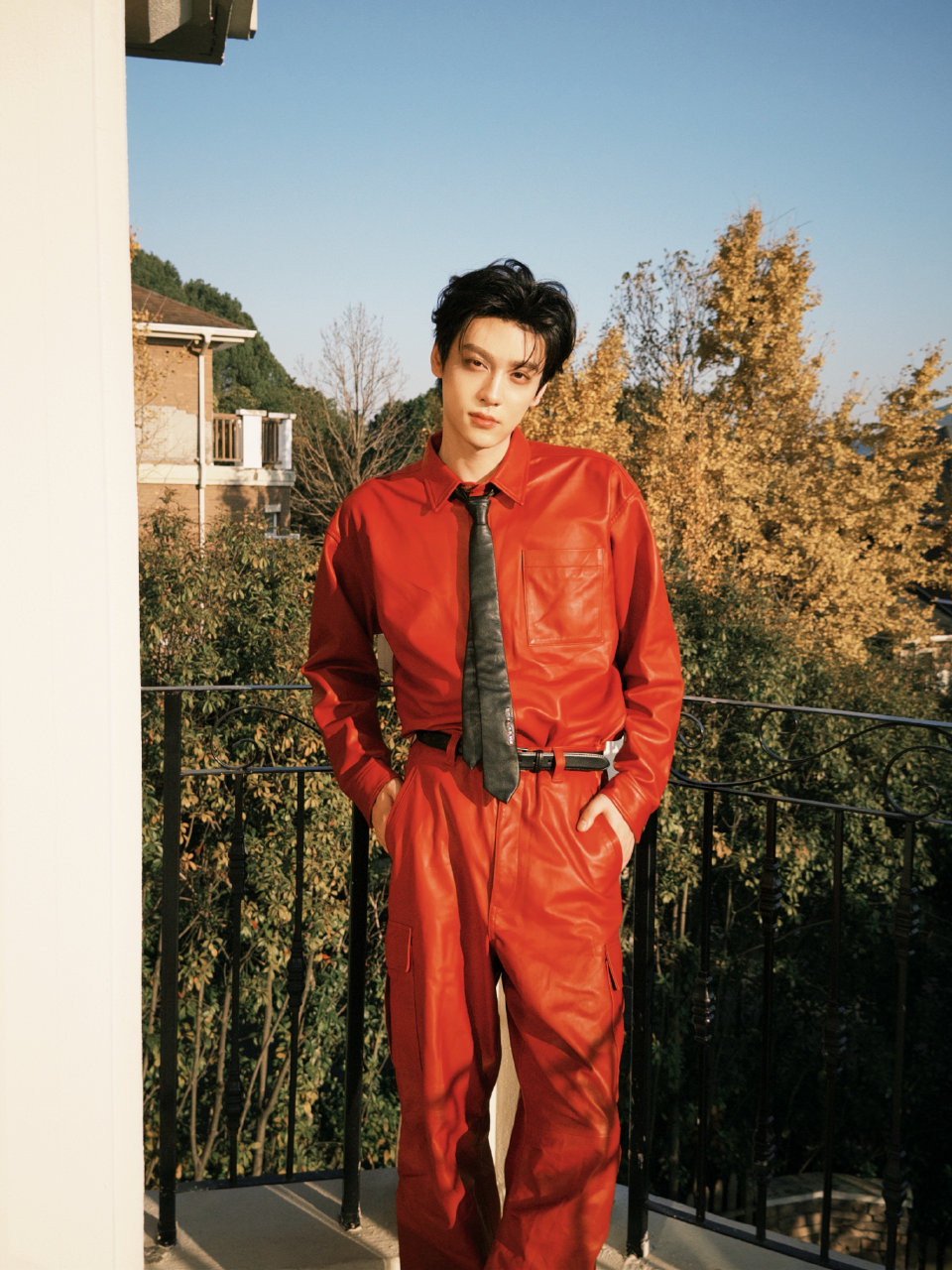 田栩宁新程载福且共春风田栩宁一起祝大家新春快乐 大年初一，瑞气盈门。新程载福，且