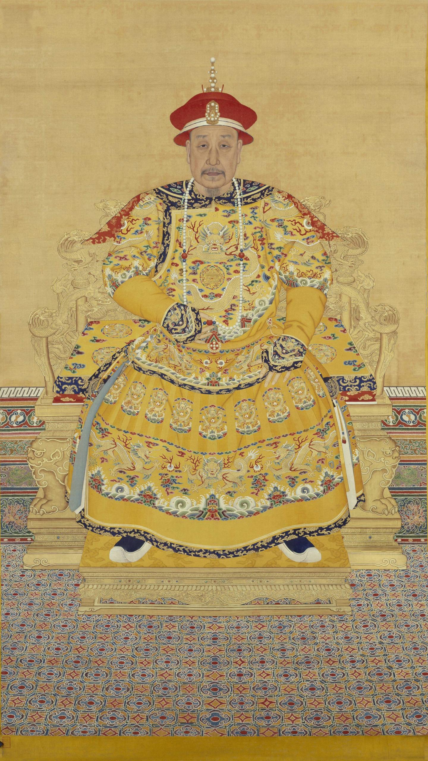 《乾隆皇帝夏朝服像》 大清高宗纯皇帝！爱新觉罗·弘历 自二十五岁登基以...