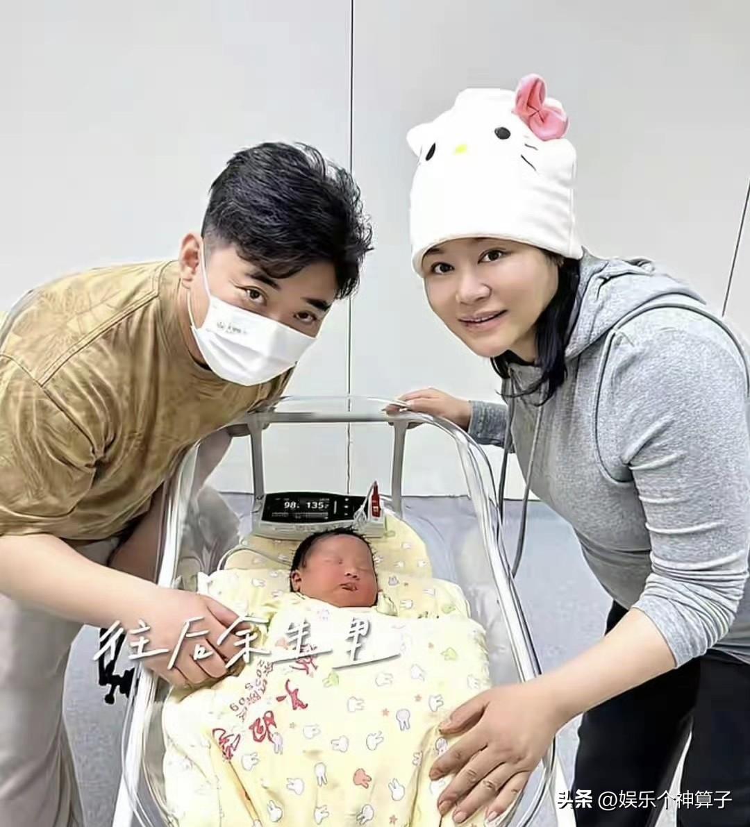 太不容易了，41岁女演员王冕官宣生子！
3月14日，女演员王冕在社交平台发文，官