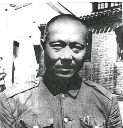 1957年，傅作义到功德林探望好友陈长捷，陈长捷却激动地大喊道：

1957年，