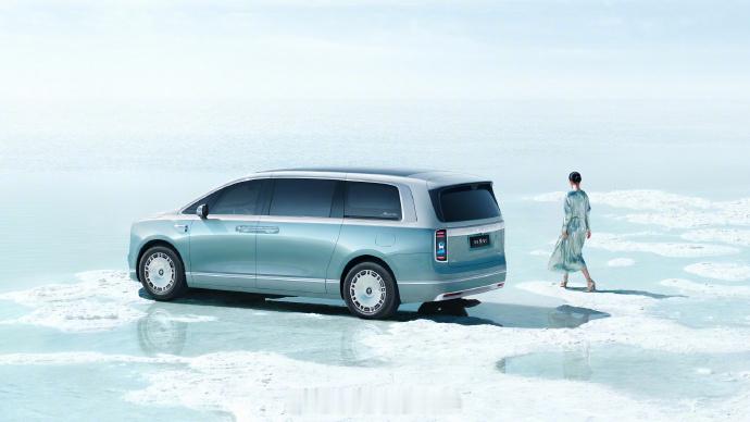 尊界V800全新「云水天青」配色，来说说你喜欢不？