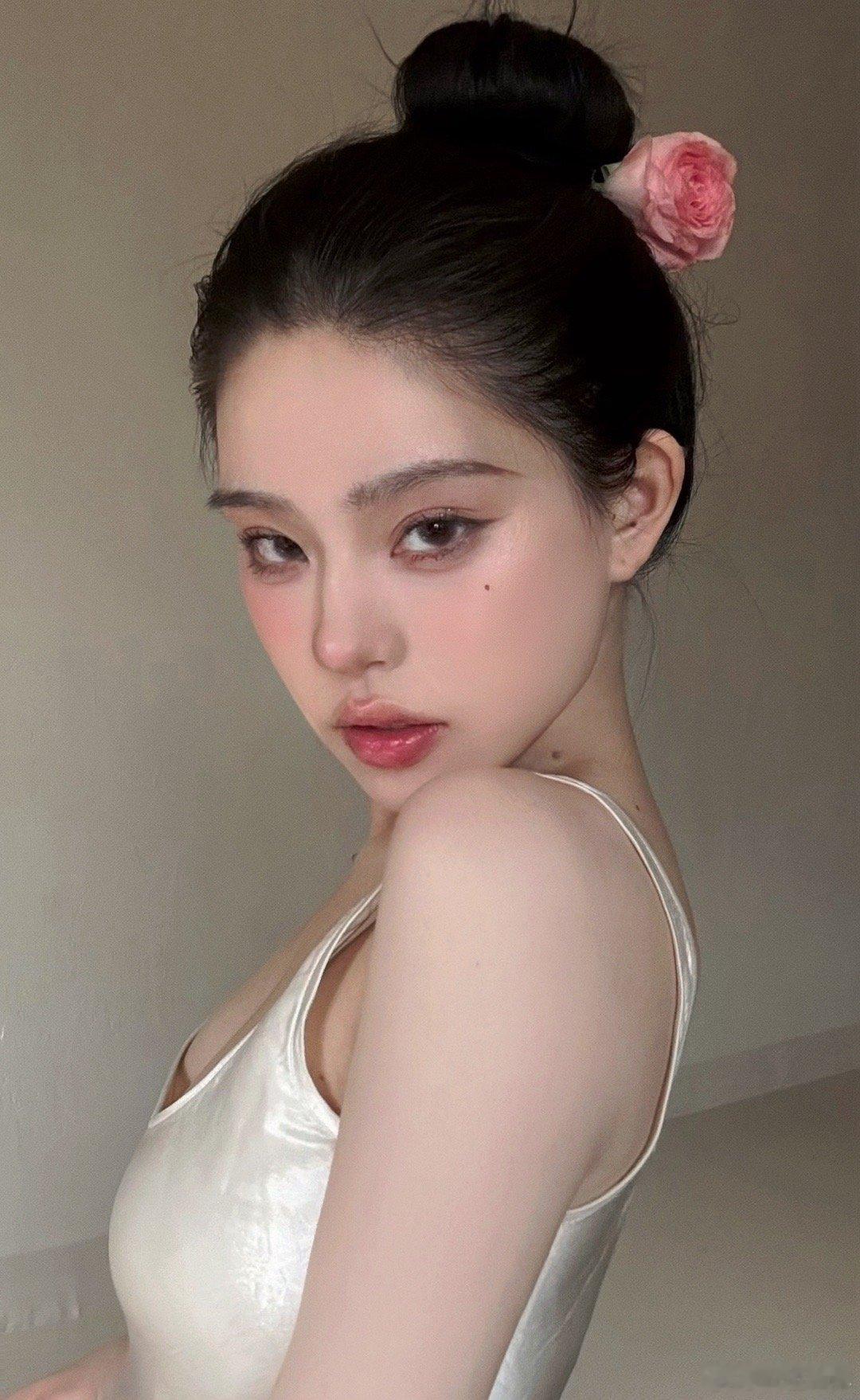 黄金左脸🤓（怎么会有人左脸跟右脸不像是一个人） ​​​