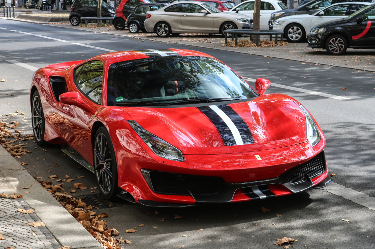 法拉利Ferrari 488 Pista 