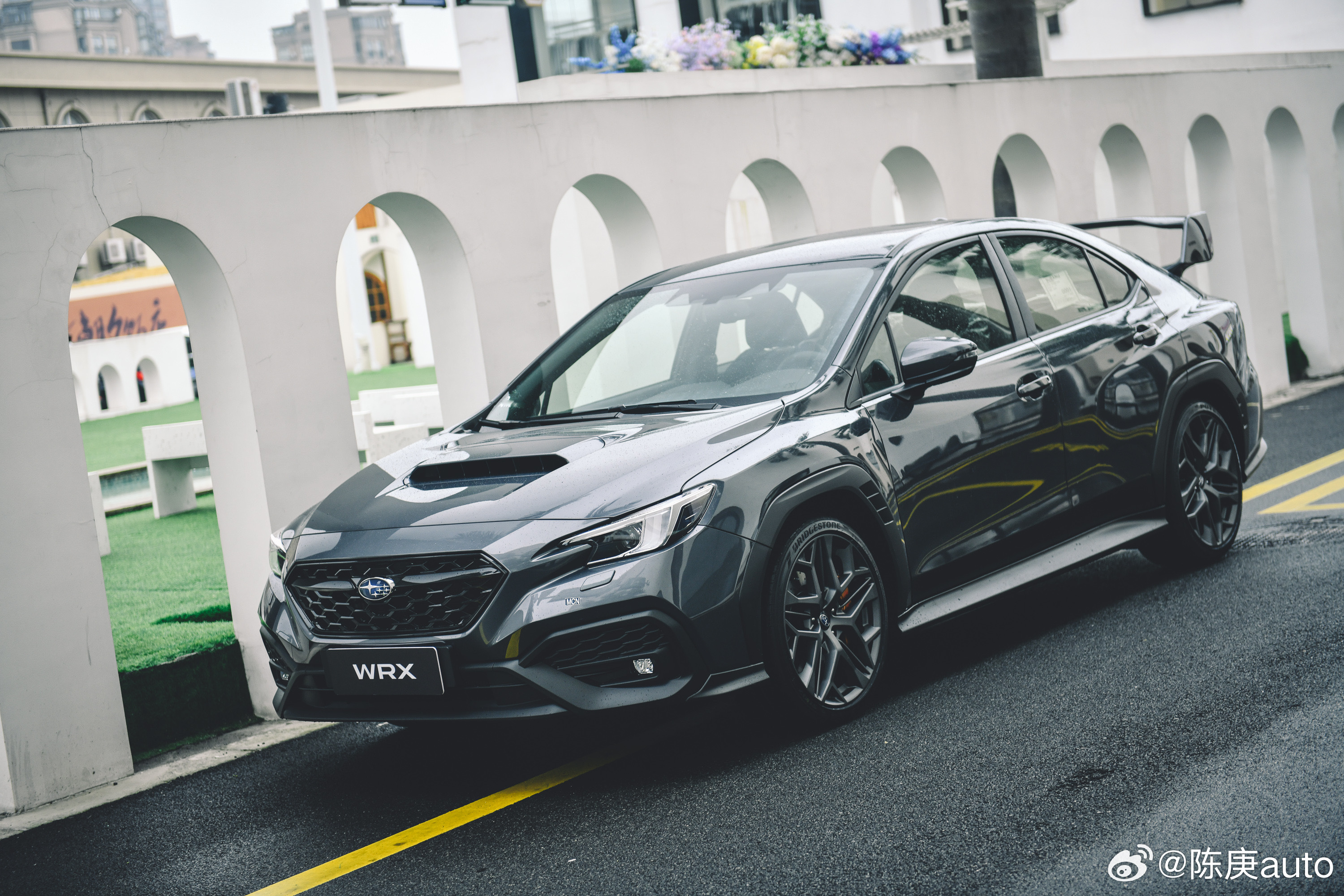 斯巴鲁WRX tS尾翼版要来了！原厂！终于！有尾翼了！这车的情绪价值就是往前看是