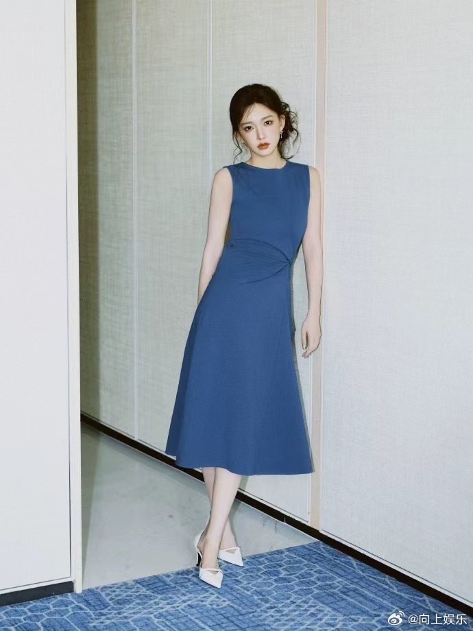 程潇COS2026时装秀造型程潇闪耀首尔 程潇闪耀首尔，程潇COS2026时装秀