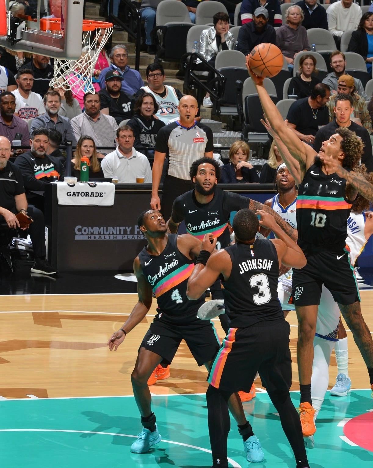 米奇-约翰逊谈索汉上一场仅六分钟出战时间：“显然，我们希望他能像往常一样充满活力