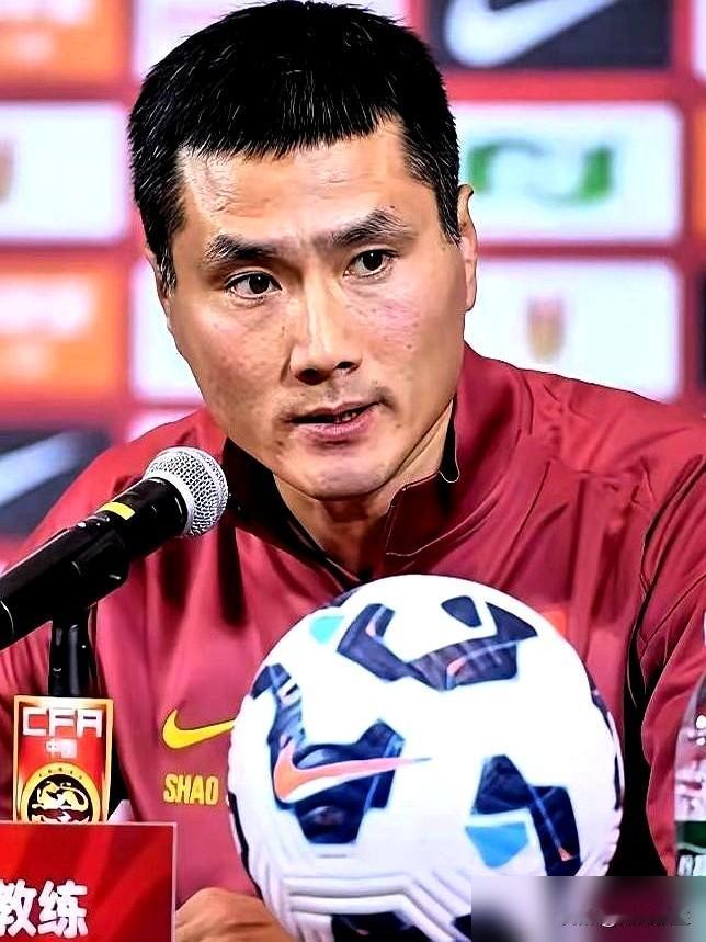 邵佳一不谈换血。
U23国足历史性进决赛，李昊扑救如神，王钰栋风驰电掣。媒体预