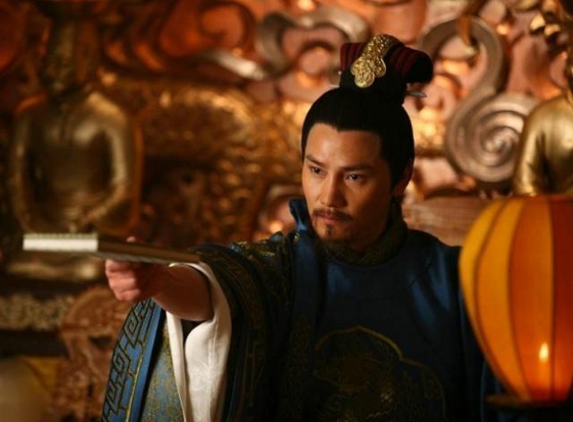 《赵构深夜批奏折时，偷偷在朱批旁画了个小人——不是逃跑，是在给120万南渡百姓，