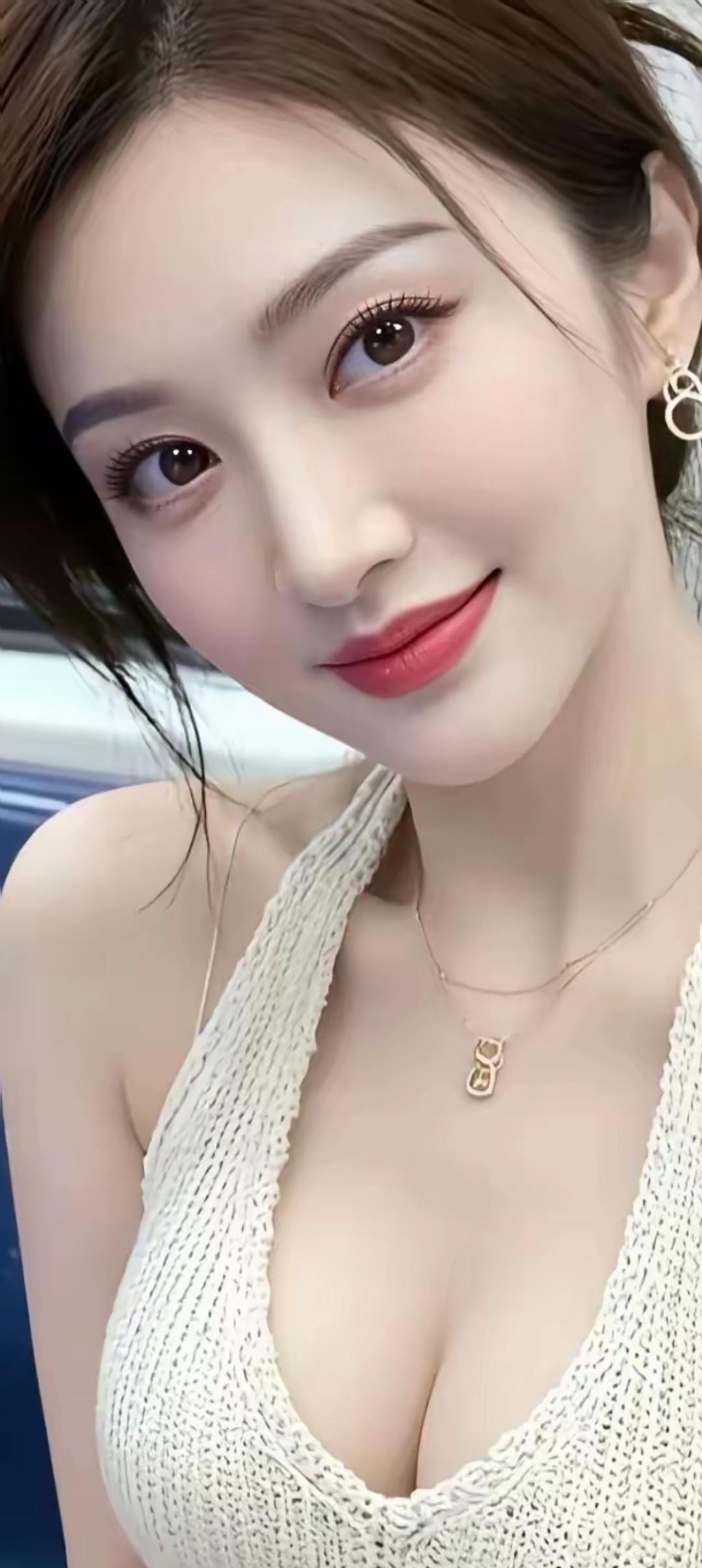 甜美少女心，夏日清新穿搭，温柔微笑，元气满满！🌞💕