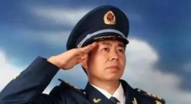 中国战略家戴旭：美国的国土安全距离超过8000公里，中国却是0公里，为什么？中国