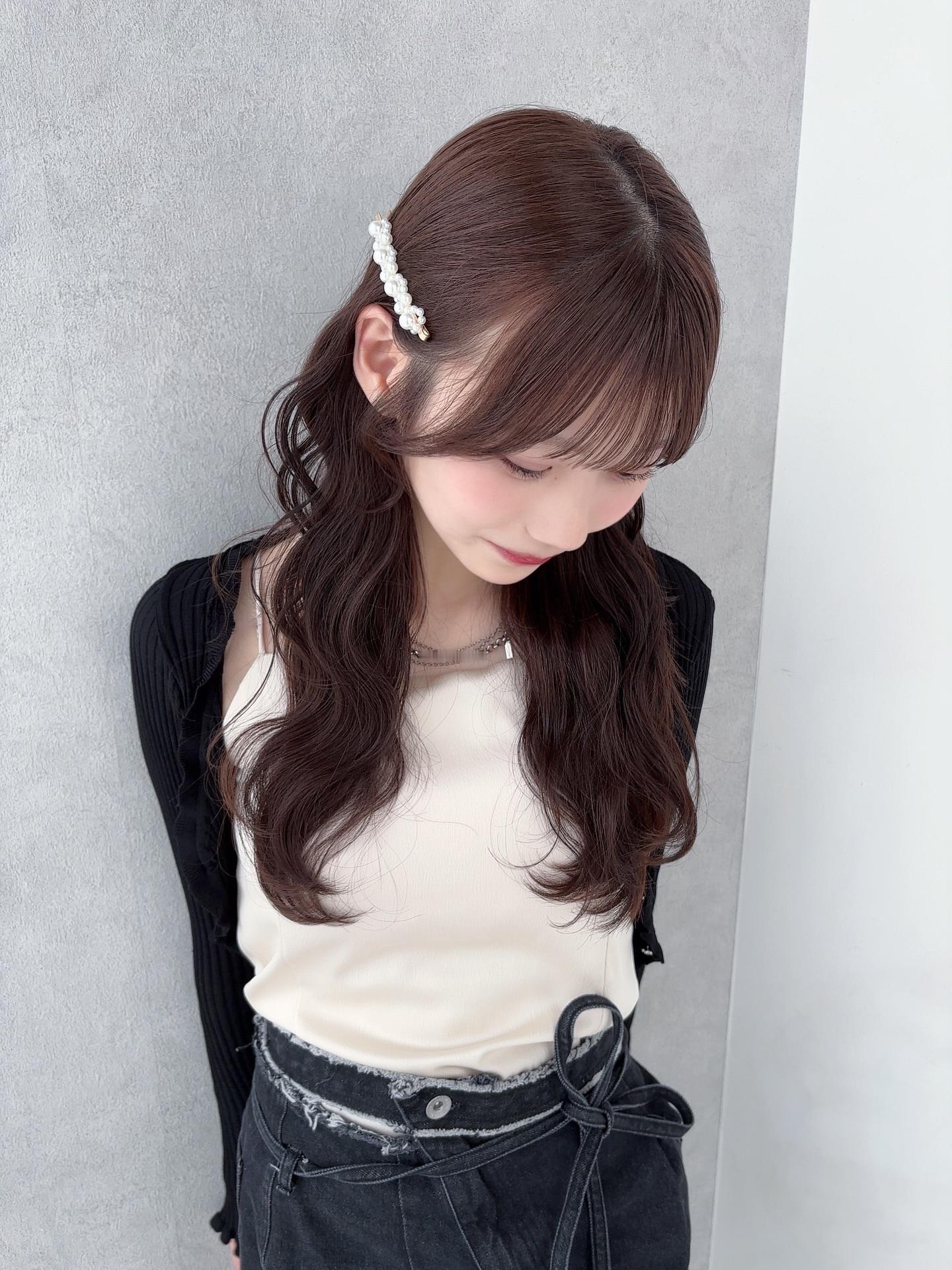 岡本姫奈「髪色お気に入り🧸🤎」　hinadanigram ​​​